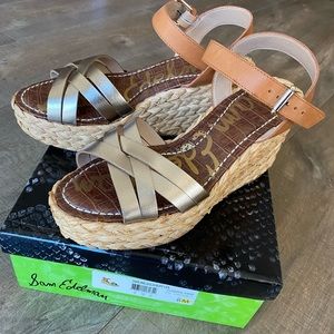 New Sam Edelman Darlene Gold/Buff sandal, women’s 8